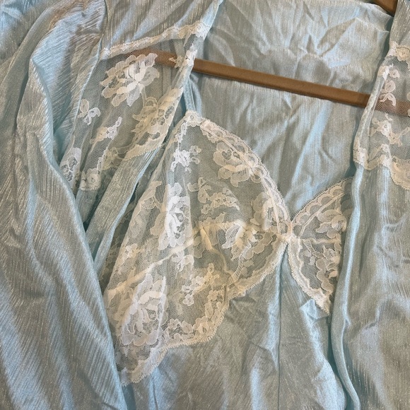 Light Blue Lace Trim Robe - Picture 6 of 6